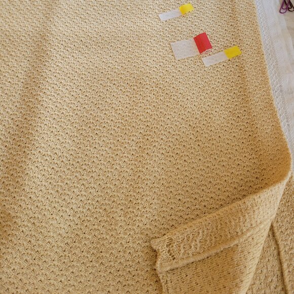 St. John Collection Long Boucle Knit Skirt Size 8 Light Yellow-Cream Color - Picture 7 of 10